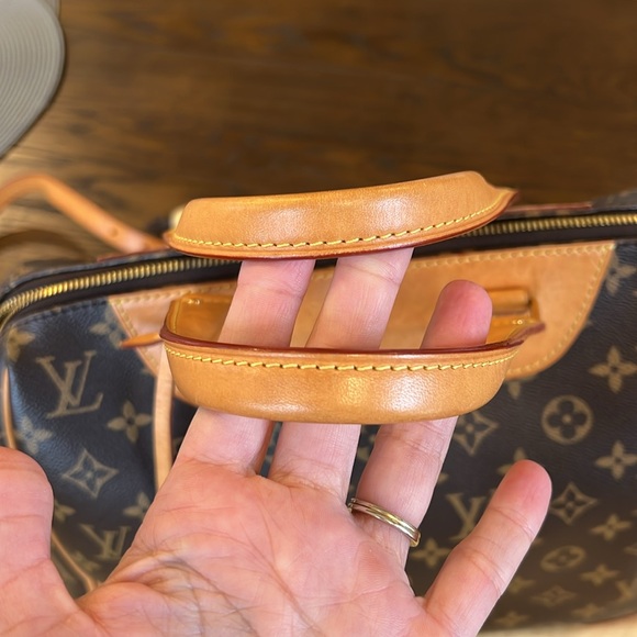 Louis Vuitton Monogram Retiro Handbag - Picture 10 of 16